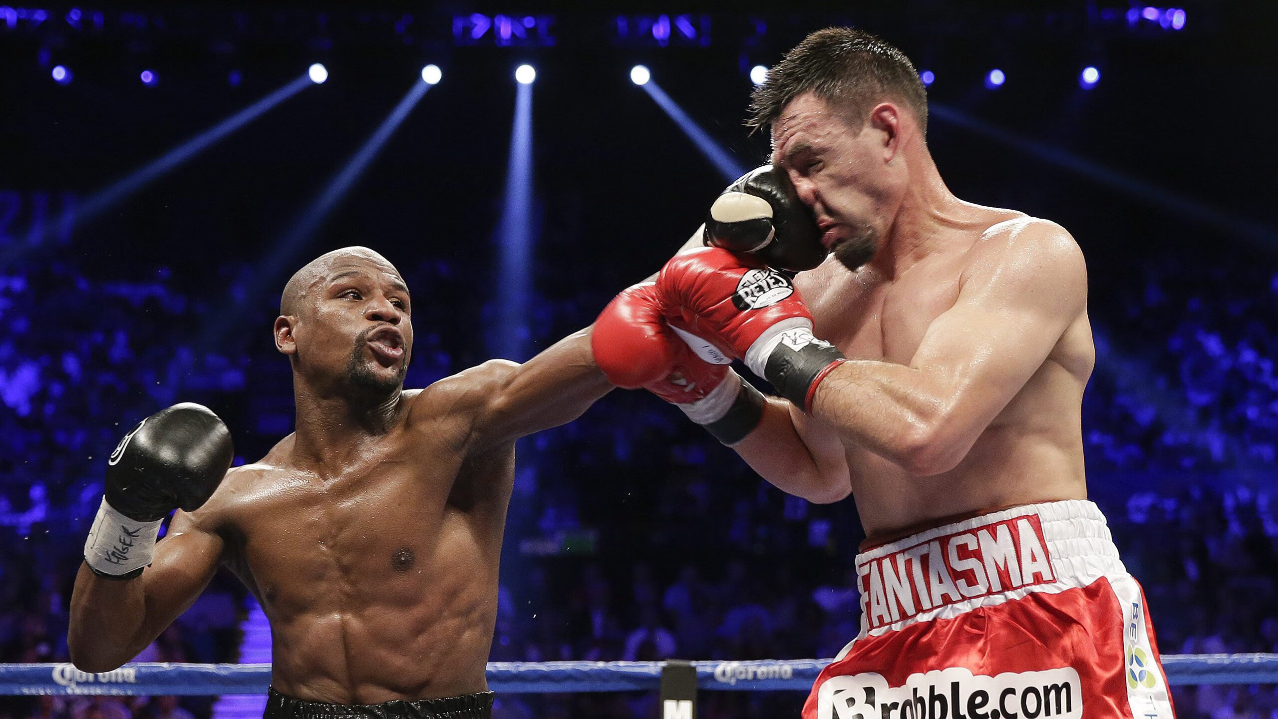 伊布铁蹄踏碎希腊神话，德甲争冠夜北欧战神降临