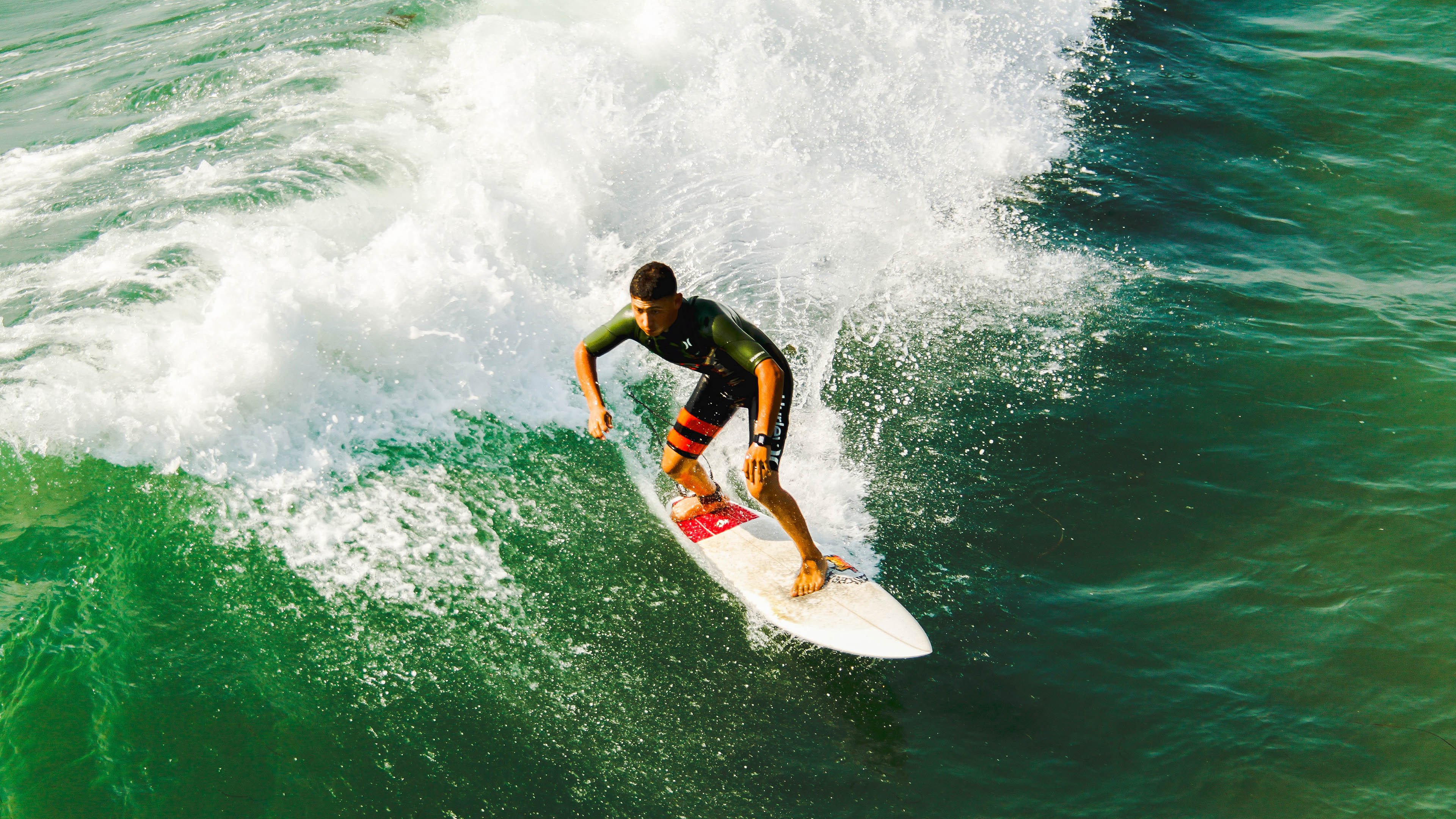 广东队对阵森林狼,当杜兰特的关键制胜,击穿的不只是篮球边界